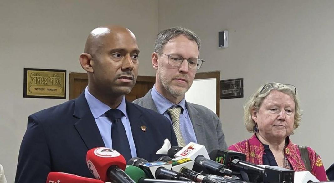 ইসির ব্যালট প্রকল্পে ২০ লাখ ডলার দিচ্ছে কানাডা