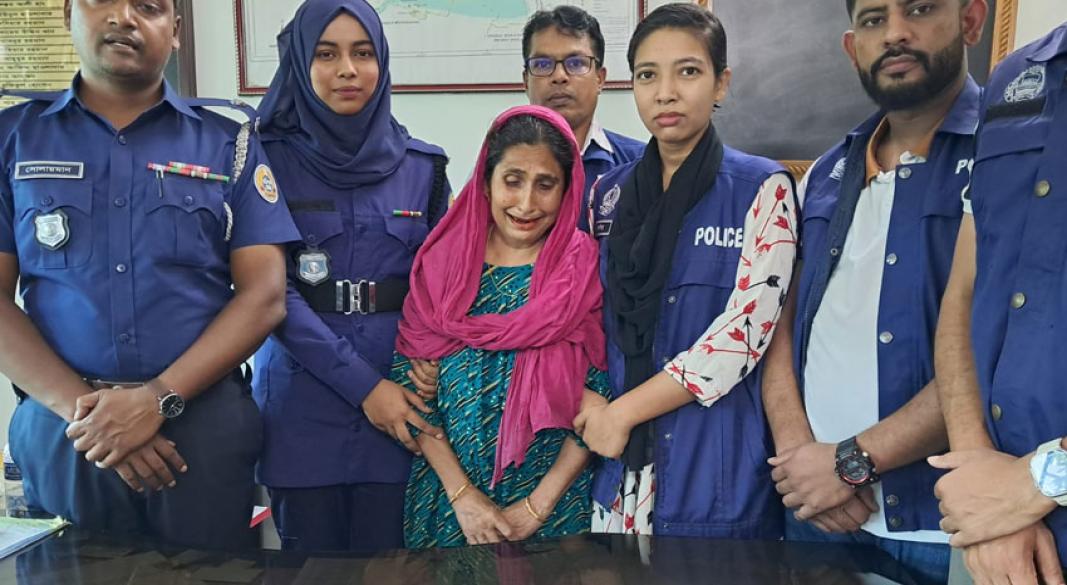 ইয়াবাসহ গ্রেফতার তাসলিমা বেগম।